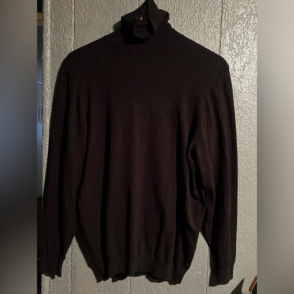 ZARA Men’s Black Turtleneck